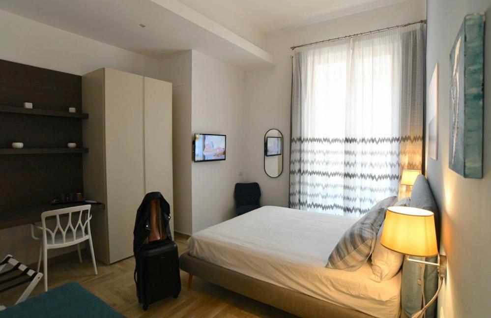 Il Picchio Di Chiaia Hotel Naples Exterior photo